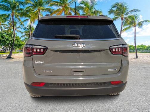 2024 Jeep Compass Latitude Lux