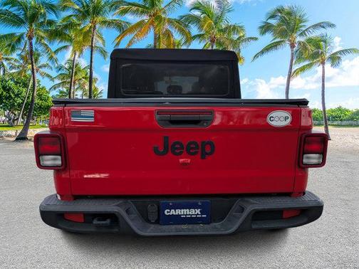 2020 Jeep Gladiator Sport