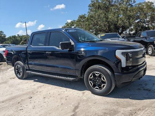 2023 Ford F-150 Lightning XLT