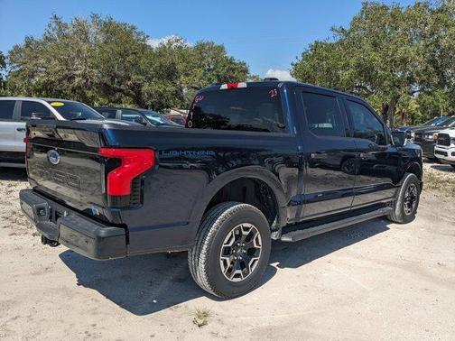 2023 Ford F-150 Lightning XLT