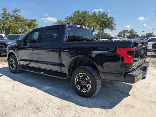 2023 Ford F-150 Lightning XLT