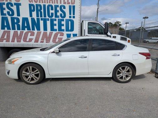 2013 Nissan Altima 3.5 SV