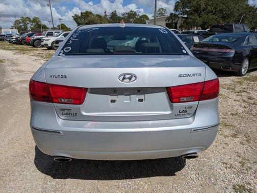 2010 Hyundai SONATA Limited