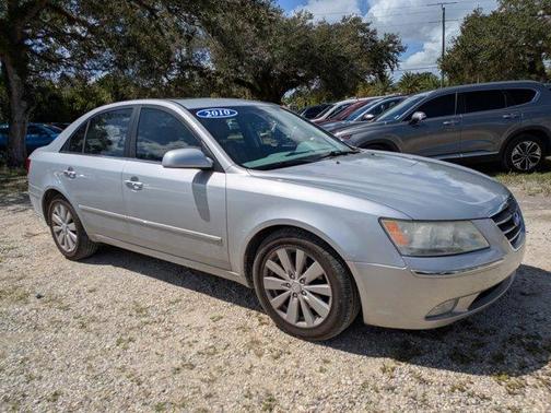 2010 Hyundai SONATA Limited