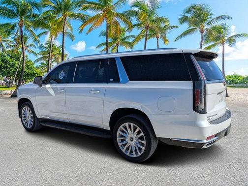 2022 Cadillac Escalade ESV Luxury