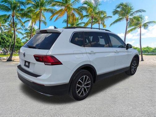 Pure White 2020 Volkswagen Tiguan 2.0T SE