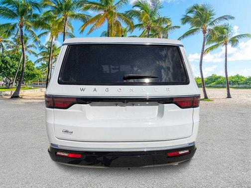 2025 Jeep Wagoneer L Series III
