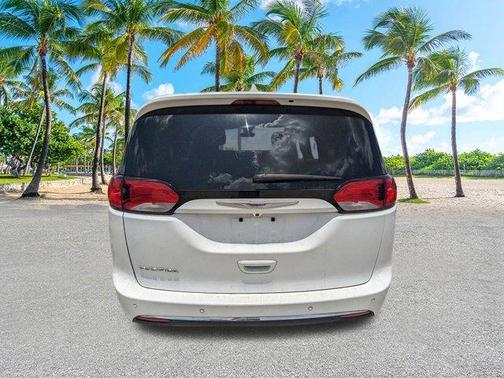 2018 Chrysler Pacifica Touring Plus