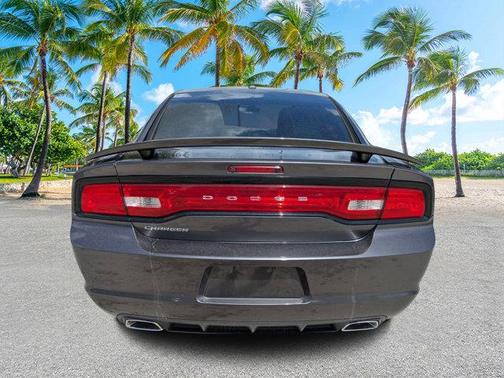2014 Dodge Charger SXT