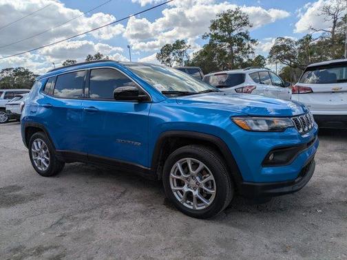 2024 Jeep Compass Latitude Lux