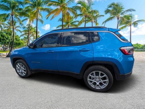 2024 Jeep Compass Latitude Lux