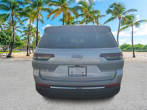 2025 Jeep Grand Cherokee L Laredo