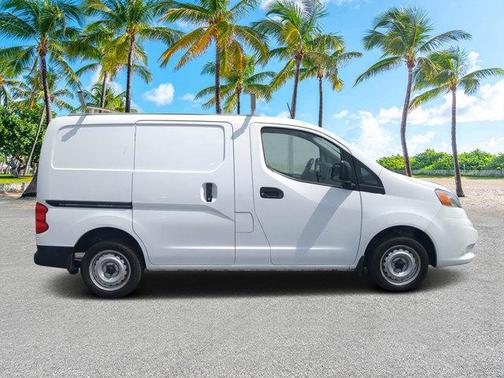 2021 Nissan NV200 S