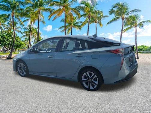 2016 Toyota Prius 