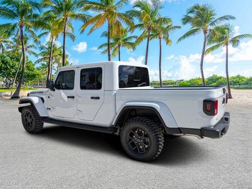2025 Jeep Gladiator Sport