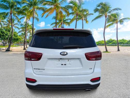 2019 Kia Sorento LX V6