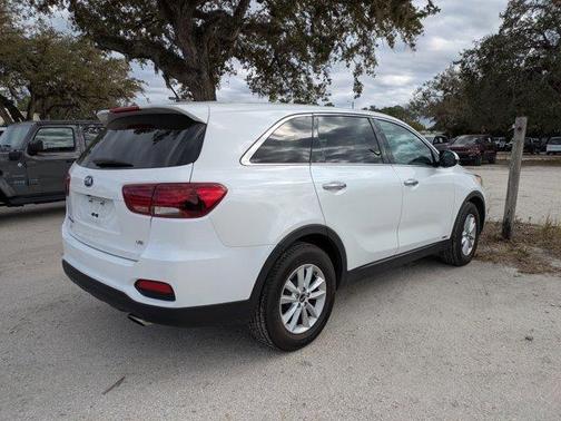 2019 Kia Sorento LX V6