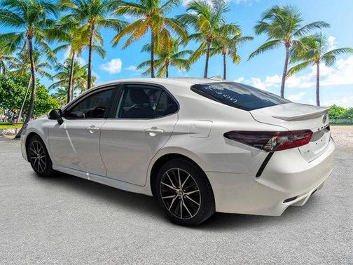 2021 Toyota Camry SE