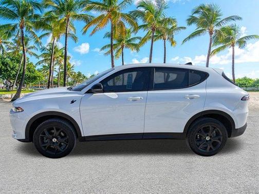 Q BALL 2024 Dodge Hornet GT