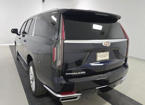 2024 Cadillac Escalade ESV Luxury