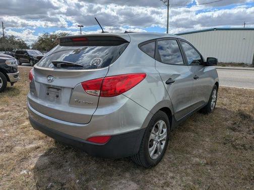 2011 Hyundai TUCSON GL