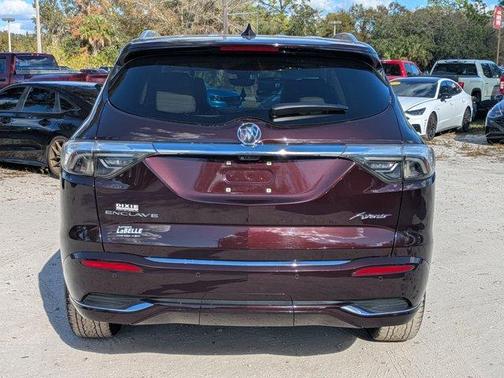 2022 Buick Enclave Avenir