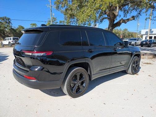 2024 Jeep Grand Cherokee L Laredo