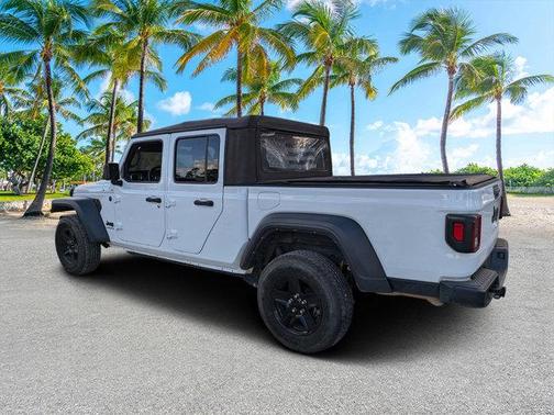 2022 Jeep Gladiator Sport