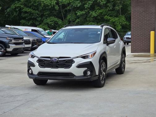 Crystal White Pearl 2025 Subaru Crosstrek Premium