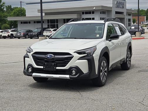Crystal White Pearl 2025 Subaru Outback Limited