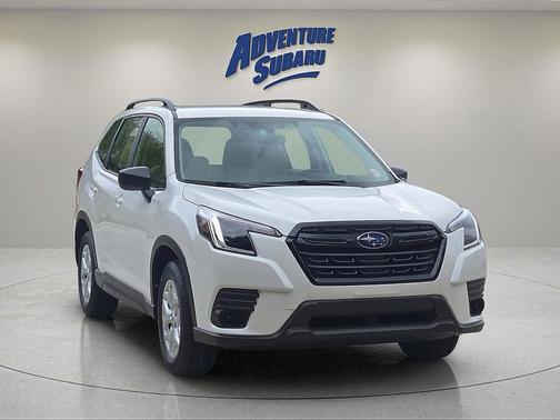 Crystal White Pearl 2023 Subaru Forester Base
