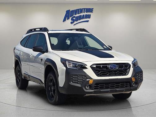 Crystal White Pearl 2025 Subaru Outback Wilderness