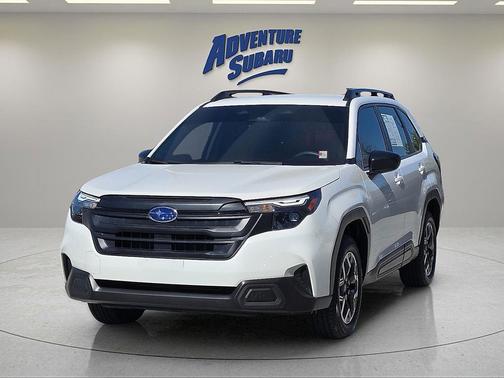 2025 Subaru Forester Base