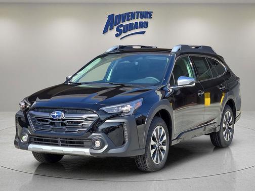 Crystal Black Silica 2025 Subaru Outback Touring