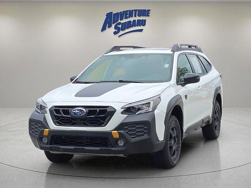 Crystal White Pearl 2024 Subaru Outback Wilderness