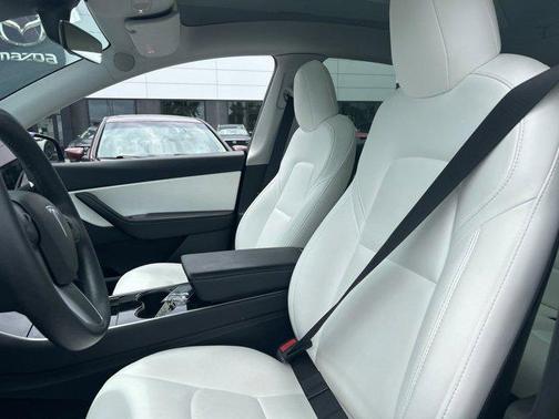2021 Tesla Model Y Standard Range Rear-Wheel Drive