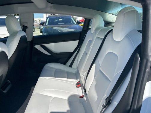 2020 Tesla Model 3 Standard Range Plus