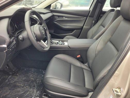 2025 Mazda Mazda3 FWD w/Preferred Package