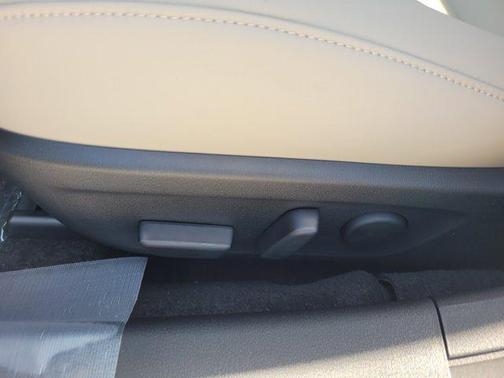 2025 Mazda Mazda3 FWD w/Preferred Package
