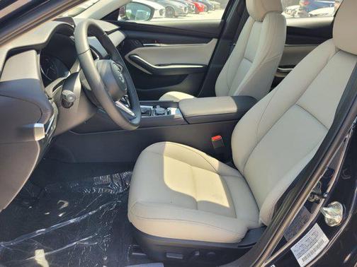 2025 Mazda Mazda3 FWD w/Preferred Package