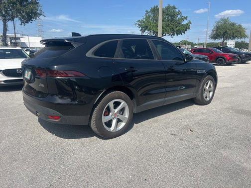 2017 Jaguar F-PACE 35t Premium