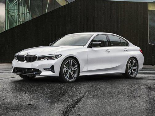 Mineral White Metallic 2019 BMW 330 xDrive