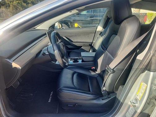 2018 Tesla Model 3 Mid Range