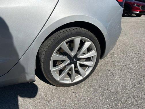 2018 Tesla Model 3 Mid Range