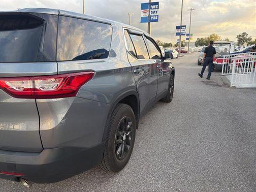 2021 Chevrolet Traverse LS