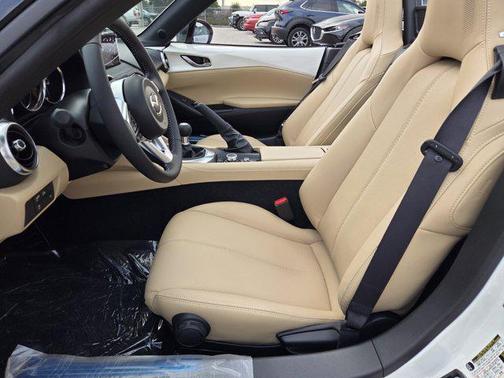 Snowflake White Pearl Mica 2026 Mazda MX-5 Miata Grand Touring