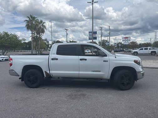 2014 Toyota Tundra SR5