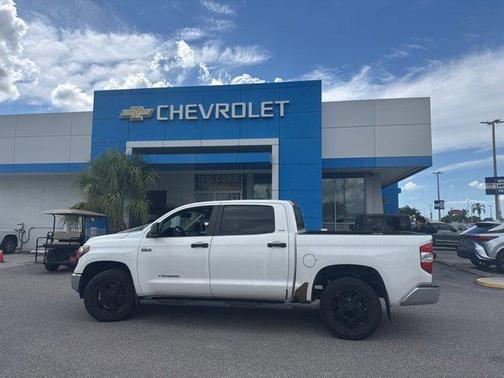 2014 Toyota Tundra SR5