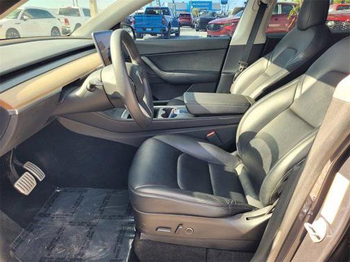 2022 Tesla Model Y Performance Dual Motor All-Wheel Drive