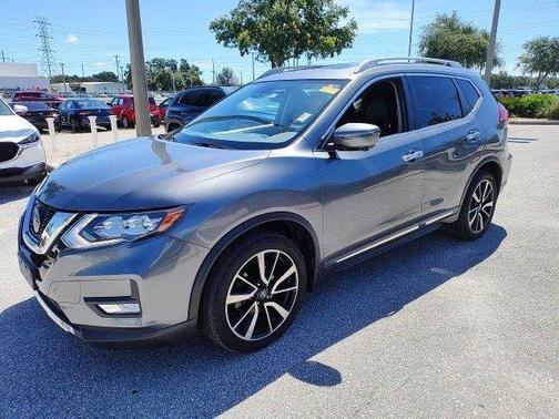 2020 Nissan Rogue SL